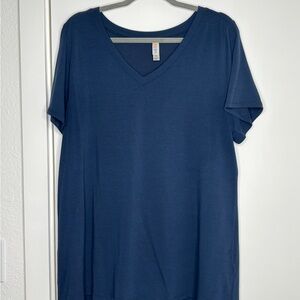 LuLaRoe “Christy” V-Neck Tee
